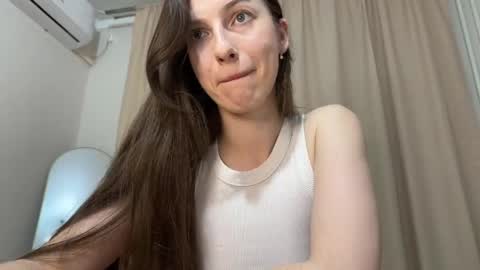 prettyyy_angel online show from May 2026 07:10:02 PM