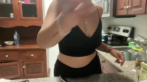 prettyyykittyyy22 online show from October 2025 12:22:01 AM