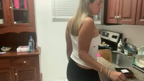 prettyyykittyyy22 online show from February 2026 10:37:01 PM