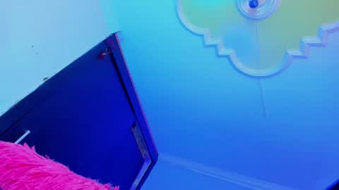 pretygirltsxxx online show from April 2026 10:51:01 PM