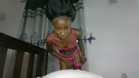 Snapshot of pretylittle11 chatting on June 2026 06:11:02 PM PRETY online show from June 2026 06:11:02 PM