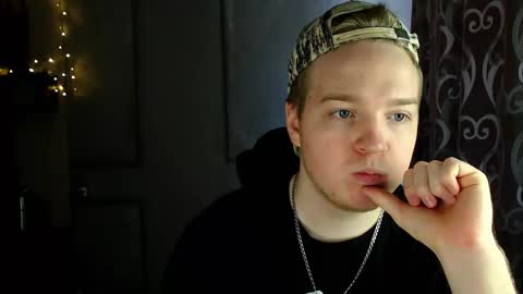 Snapshot of princ4real chatting on March 2025 09:07:02 AM prince online show from March 2025 09:07:02 AM