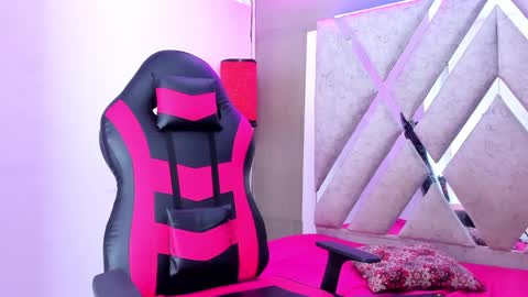 Snapshot of prince_arthur77 chatting on November 2025 01:35:02 PM prince_arthur77 online show from November 2025 01:35:02 PM