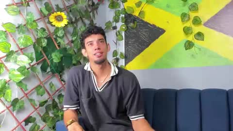 Snapshot of prince_arthur77 chatting on November 2025 01:32:01 PM prince_arthur77 online show from November 2025 01:32:01 PM