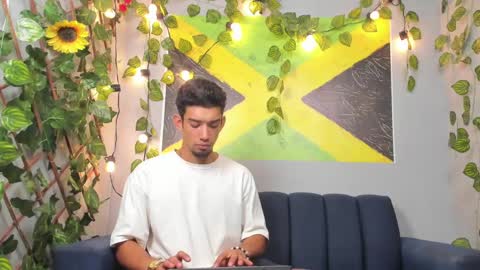 Snapshot of prince_arthur77 chatting on November 2025 02:51:01 PM prince_arthur77 online show from November 2025 02:51:01 PM