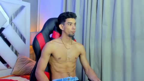 Snapshot of prince_arthur77 chatting on November 2025 08:08:02 PM prince_arthur77 online show from November 2025 08:08:02 PM