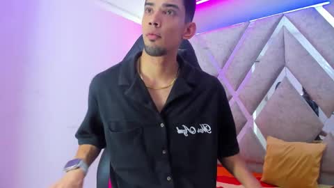 Snapshot of prince_arthur77 chatting on November 2025 01:00:02 PM prince_arthur77 online show from November 2025 01:00:02 PM