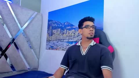 Snapshot of prince_arthur77 chatting on December 2025 03:10:01 PM prince_arthur77 online show from December 2025 03:10:01 PM