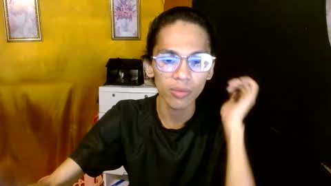 Mel online show from November 2025 11:35:01 AM