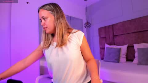 Paris online show from March 2025 11:33:02 AM