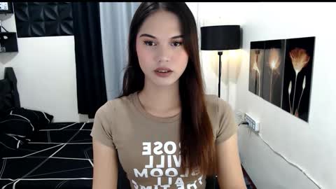 Snapshot of princess_018 chatting on November 2025 09:54:02 AM Shane online show from November 2025 09:54:02 AM