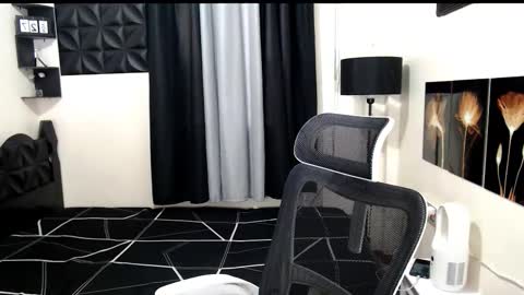 Snapshot of princess_018 chatting on November 2025 03:28:01 AM Shane online show from November 2025 03:28:01 AM