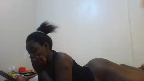 Snapshot of princess_cutie chatting on June 2026 06:29:01 AM princess online show from June 2026 06:29:01 AM