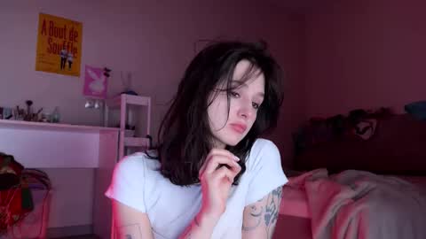 Snapshot of princess_euphoria chatting on December 2025 05:06:02 PM Kristina online show from December 2025 05:06:02 PM