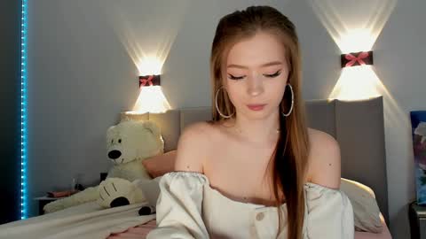 Princess Diana online show from February 2025 02:03:02 AM