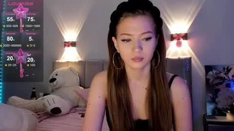 Princess Diana online show from September 2025 08:09:02 PM