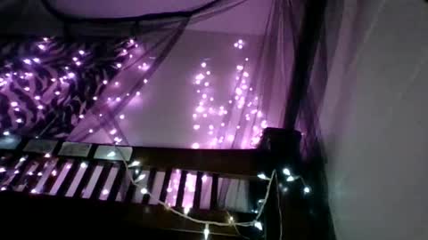 Snapshot of princesshollylove chatting on October 2025 05:20:02 AM Holly love online show from October 2025 05:20:02 AM