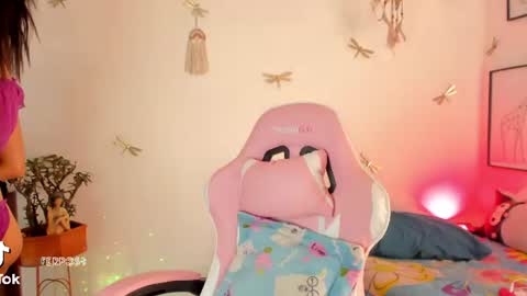 princessluna_14 online show from July 2026 09:39:01 PM