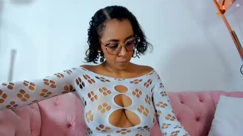 priscilacooper online show from July 2026 01:03:01 PM