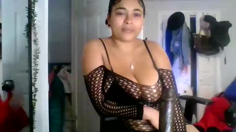 prissyymissyy online show from November 2025 10:19:02 PM