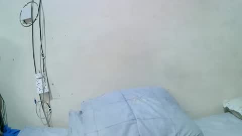 pritty_amber online show from April 2026 12:22:01 PM