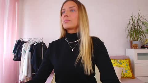Snapshot of private_call chatting on May 2026 11:26:02 AM Nansy online show from May 2026 11:26:02 AM