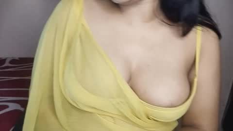 priyu_ online show from November 2025 05:01:02 PM