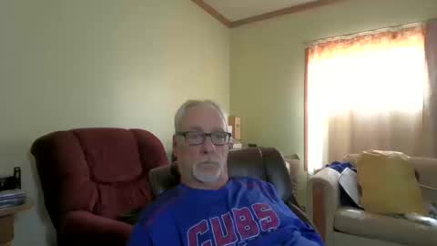 Snapshot of prlbob77 chatting on October 2025 05:03:01 PM prlbob77 online show from October 2025 05:03:01 PM