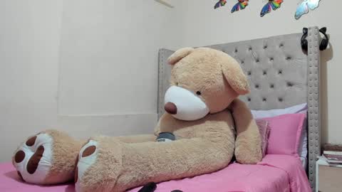 Profana Red online show from January 2025 04:16:01 PM