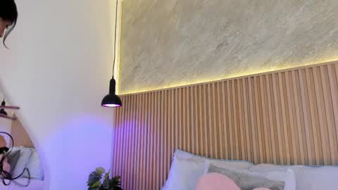 Profana Red online show from April 2026 03:31:02 PM