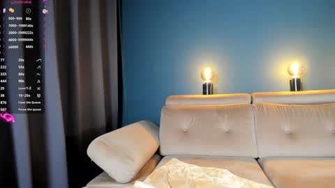 Snapshot of project_raven chatting on January 2025 06:56:02 PM Raven but you can call me sweetie or honey too online show from January 2025 06:56:02 PM