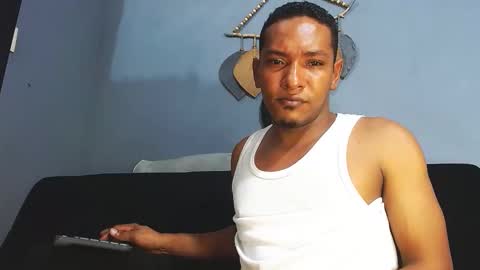 Grande y Gruesa online show from April 2026 06:19:01 AM