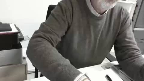 Snapshot of proplan chatting on November 2025 05:26:01 PM mature hairy guy online show from November 2025 05:26:01 PM