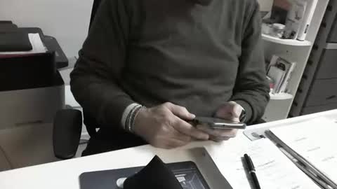 Snapshot of proplan chatting on December 2025 05:31:02 PM mature hairy guy online show from December 2025 05:31:02 PM