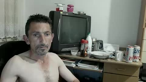 Mariusz online show from September 2025 11:17:02 PM