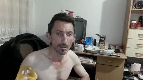 Mariusz online show from October 2025 10:08:01 PM