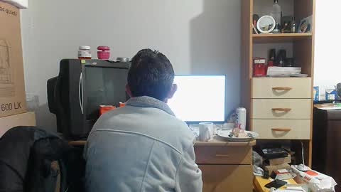 Mariusz online show from May 2026 02:05:02 AM