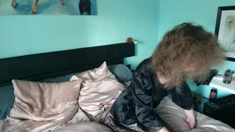 prxscillia_tx online show from September 2025 06:48:01 AM