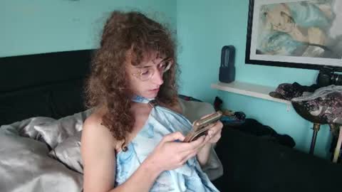 Snapshot of prxscillia_tx chatting on August 2026 11:59:01 AM prxscillia_tx online show from August 2026 11:59:01 AM
