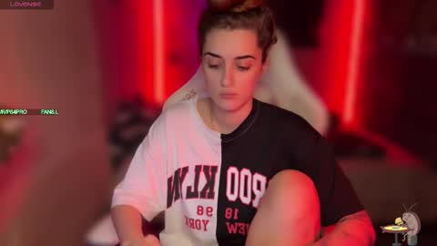 Queen of Pain online show from November 2025 06:04:02 PM