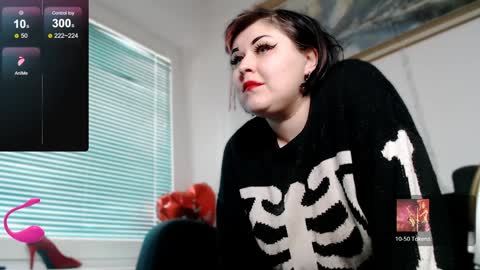 Snapshot of psychobitch69 chatting on February 2025 09:25:02 AM OlivePsy online show from February 2025 09:25:02 AM