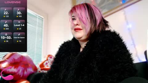 Snapshot of psychobitch69 chatting on February 2025 08:09:02 AM OlivePsy online show from February 2025 08:09:02 AM