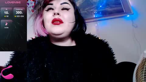 Snapshot of psychobitch69 chatting on February 2025 07:27:02 PM OlivePsy online show from February 2025 07:27:02 PM