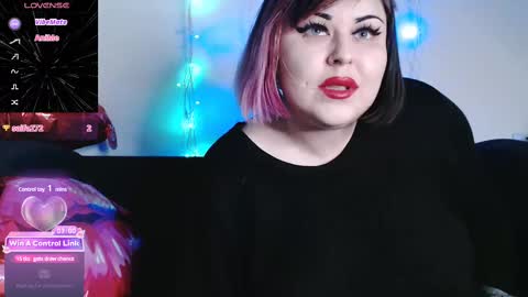 Snapshot of psychobitch69 chatting on February 2025 08:10:01 PM OlivePsy online show from February 2025 08:10:01 PM