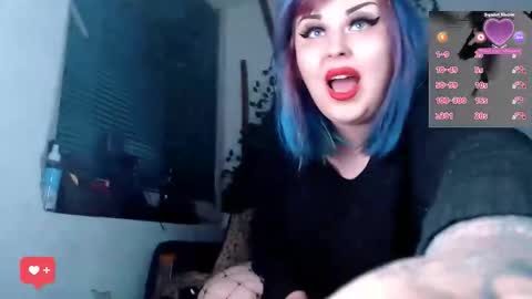 Snapshot of psychobitch69 chatting on October 2025 08:09:01 PM OlivePsy online show from October 2025 08:09:01 PM