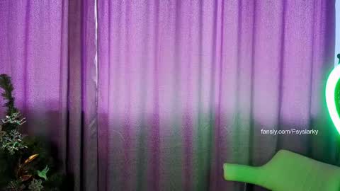 Snapshot of psyheya chatting on December 2024 07:35:01 AM LUCY ----- online show from December 2024 07:35:01 AM