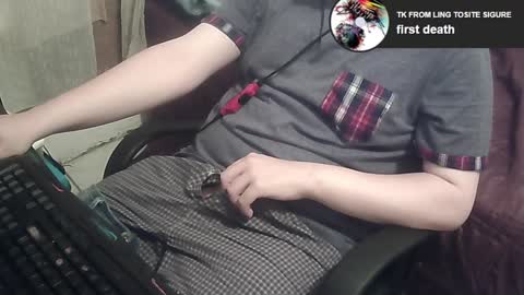 Snapshot of pt35l chatting on December 2024 06:28:02 PM your mysterious man online show from December 2024 06:28:02 PM