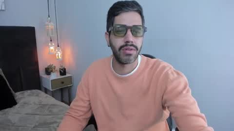 Snapshot of puch16 chatting on September 2025 03:50:01 PM Diego online show from September 2025 03:50:01 PM