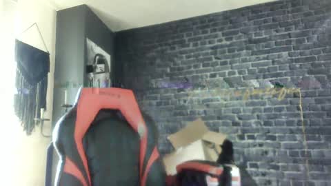 Krystle online show from April 2026 03:04:01 PM