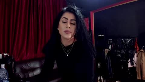 Snapshot of puffy_love chatting on September 2025 08:20:01 PM MissPuffyLove online show from September 2025 08:20:01 PM